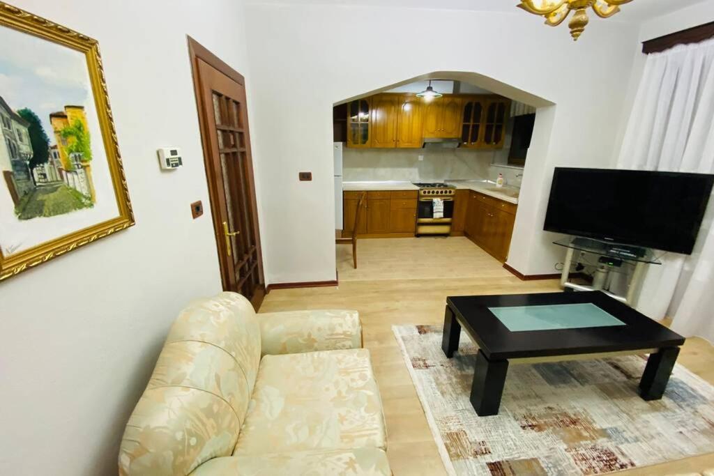 Stela'S Apartment Korce Bagian luar foto